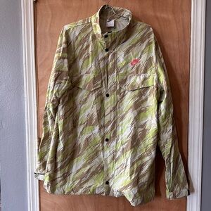 Nike Brushstroke Camo Jacket in Lime & Tan